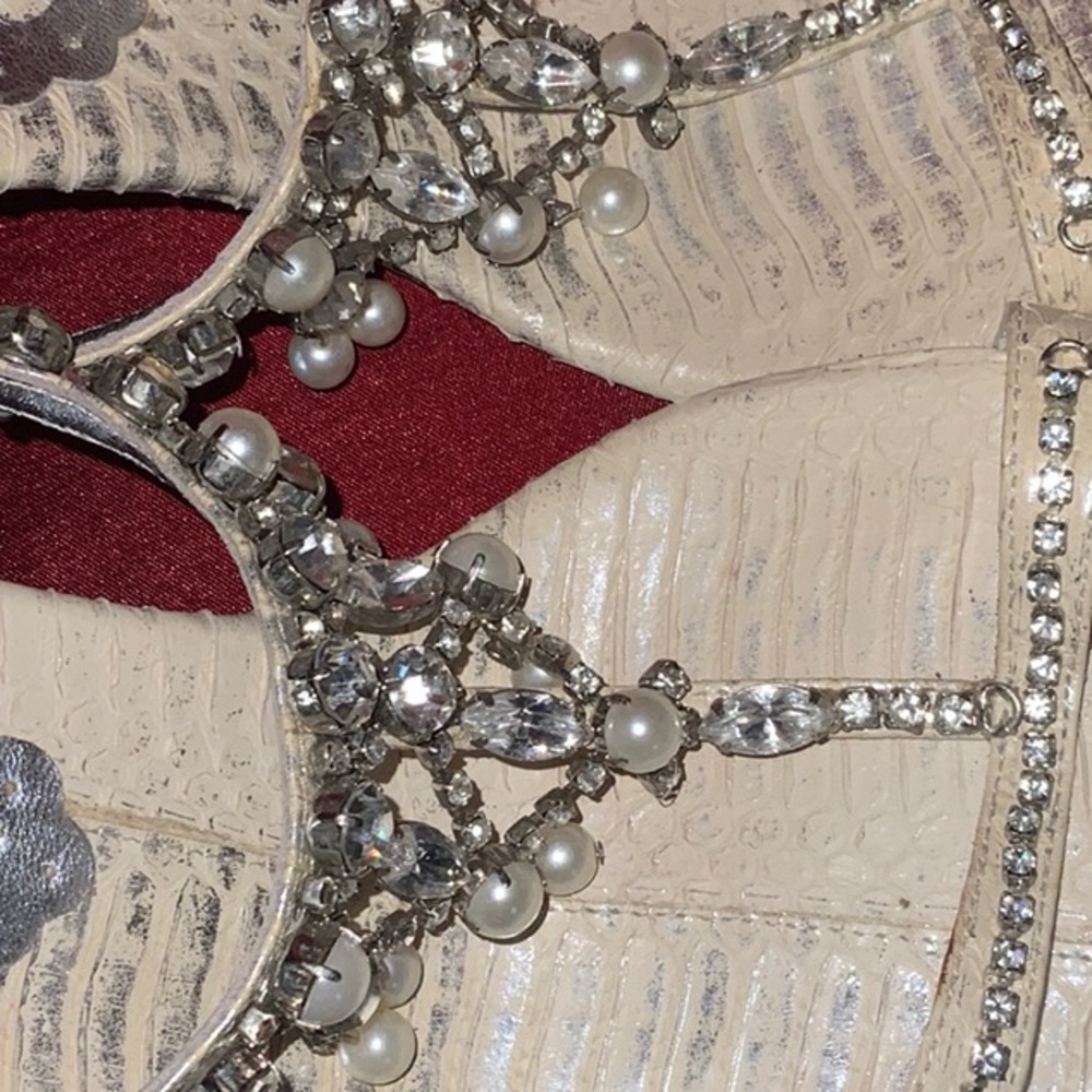 Beverly Feldman Heeled Sandals - Picture 7 of 9